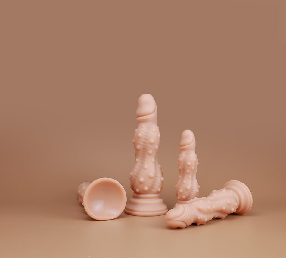 MAPARON アナルプラグ 凹凸あり イボ付き 吸盤仕様 液体シリコン 四つのサイズ - TaRiss's