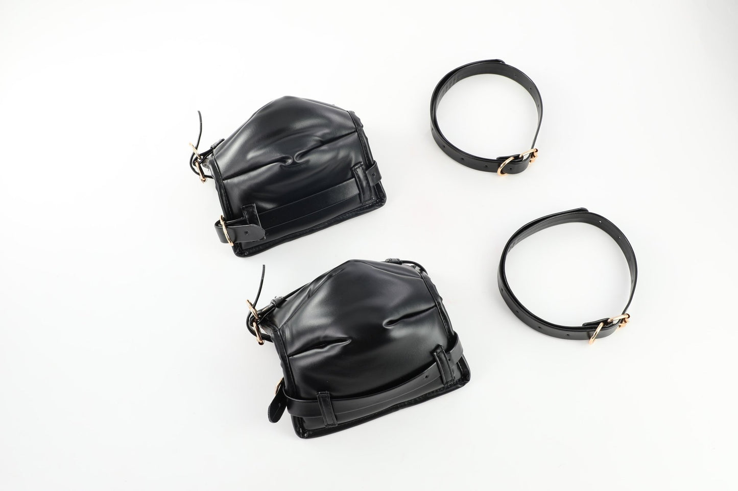 MAPARON ひざサポーター SM拘束具 PU 調整可能 ブラック - TaRiss's