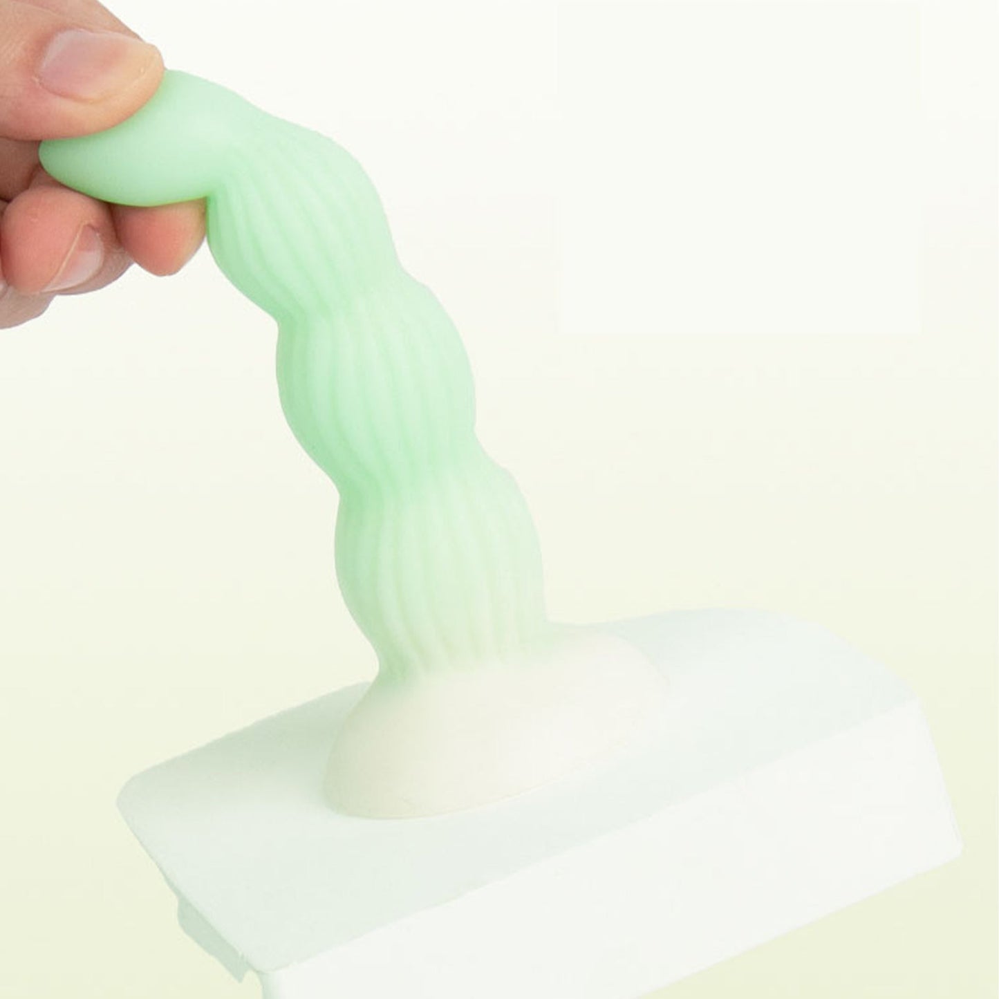 MinYn 4連結ビーズ アナルプラグ 液体シリコン 吸盤付き 初心者向け - TaRiss's